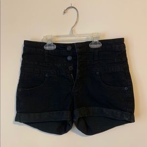 black high waisted jean shorts🕷
